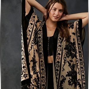 NightBird Burnout Kimono